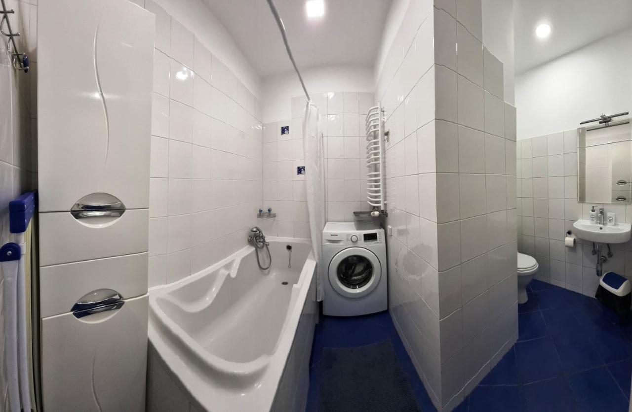 Cozy Apartment Lviv Buitenkant foto